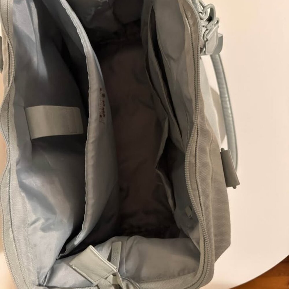 Beis Mini-Weekender Bag - Picture 2 of 2